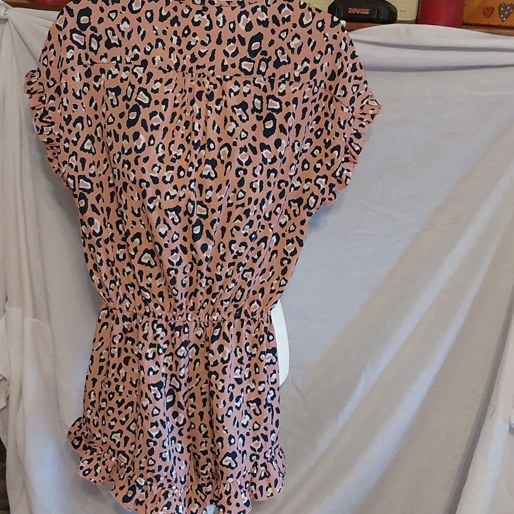 Romper - Picture 2 of 3